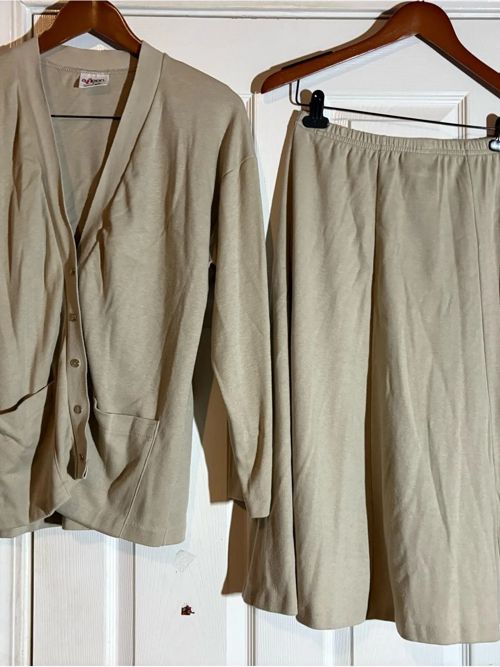 Aileem soft beige